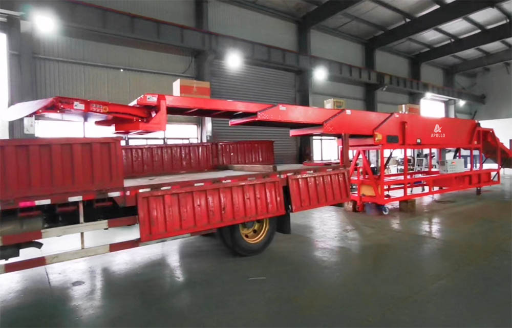 High Chassis Telescopic Conveyo2